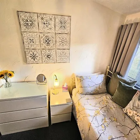 Leaf Tree Cottage, Close To Coast, Lakes And Fells