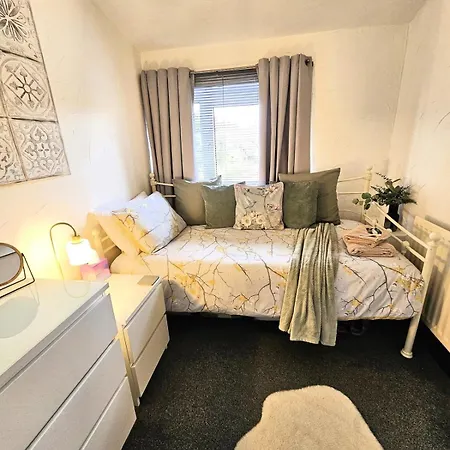 Leaf Tree Cottage, Close To Coast, Lakes And Fells *