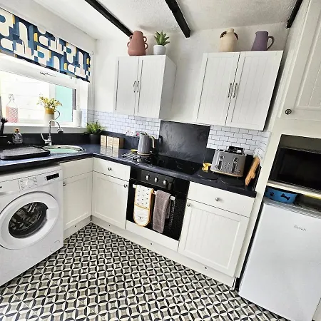 Leaf Tree Cottage, Close To Coast, Lakes And Fells Casa de Férias