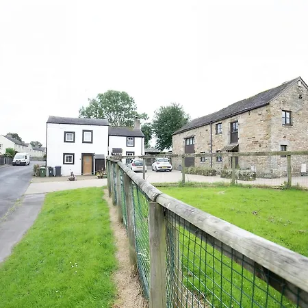 Leaf Tree Cottage, Close To Coast, Lakes And Fells Workington